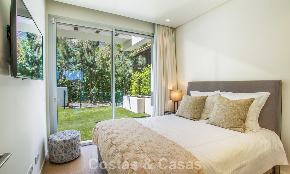 Appartement élégant de 3 chambres à vendre avec vue panoramique sur la mer dans un domaine sécurisé à Benahavis - Marbella 790144