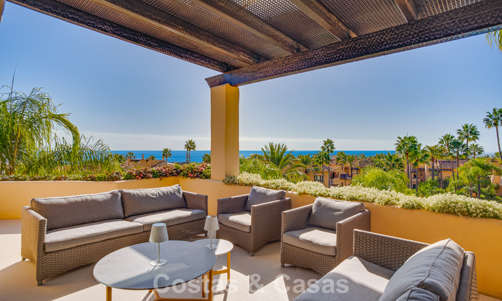 Penthouse modernisé et prêt à emménager à vendre dans un complexe de luxe sur le Golden Mile de Marbella 790094