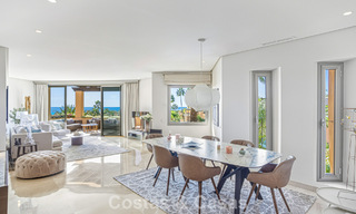 Penthouse modernisé et prêt à emménager à vendre dans un complexe de luxe sur le Golden Mile de Marbella 790105 