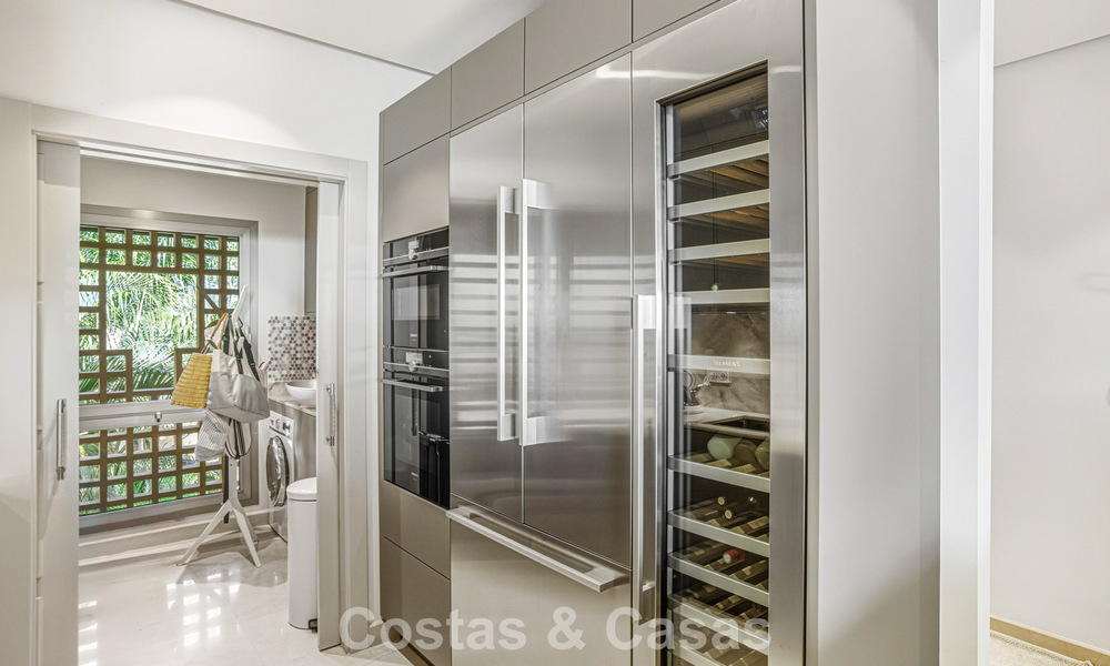 Penthouse modernisé et prêt à emménager à vendre dans un complexe de luxe sur le Golden Mile de Marbella 790107