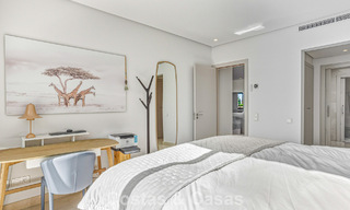 Penthouse modernisé et prêt à emménager à vendre dans un complexe de luxe sur le Golden Mile de Marbella 790120 