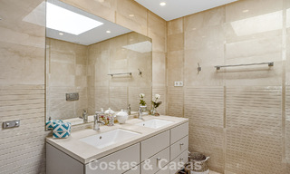 Penthouse modernisé et prêt à emménager à vendre dans un complexe de luxe sur le Golden Mile de Marbella 790122 