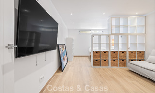 Maison de ville avec intérieur contemporain à vendre, à distance de marche de la plage et du centre de San Pedro, Marbella 790070 