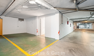 Maison de ville avec intérieur contemporain à vendre, à distance de marche de la plage et du centre de San Pedro, Marbella 790071 