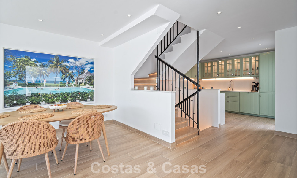 Maison de ville avec intérieur contemporain à vendre, à distance de marche de la plage et du centre de San Pedro, Marbella 790076