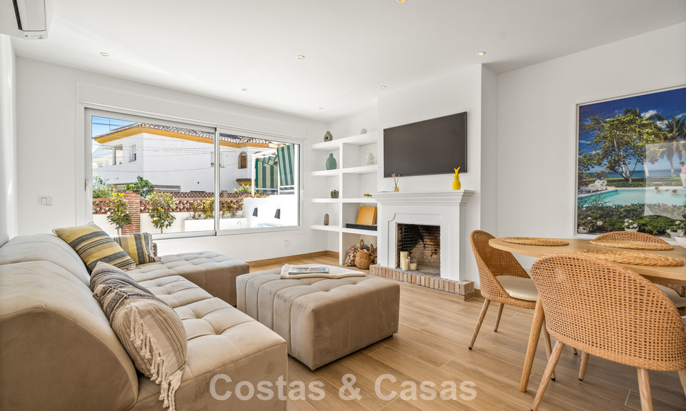 Maison de ville avec intérieur contemporain à vendre, à distance de marche de la plage et du centre de San Pedro, Marbella 790081