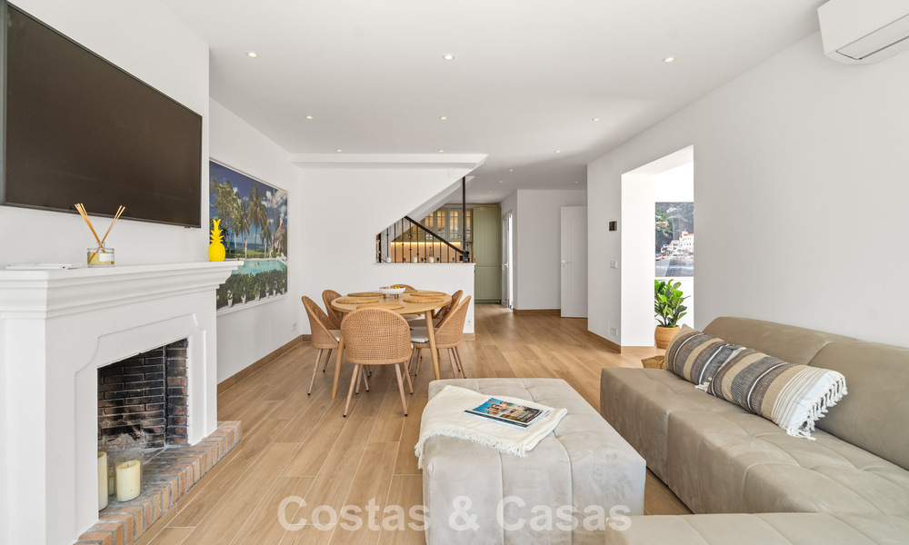 Maison de ville avec intérieur contemporain à vendre, à distance de marche de la plage et du centre de San Pedro, Marbella 790082