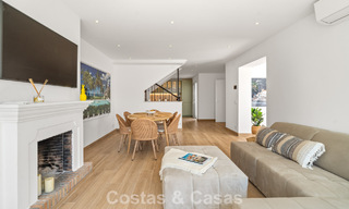 Maison de ville avec intérieur contemporain à vendre, à distance de marche de la plage et du centre de San Pedro, Marbella 790082 