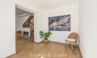 Maison de ville avec intérieur contemporain à vendre, à distance de marche de la plage et du centre de San Pedro, Marbella 790083 