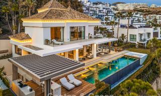 Impressionnante villa de luxe avec vue sur le golf et la mer à vendre à La Quinta, Benahavis - Marbella 790176 