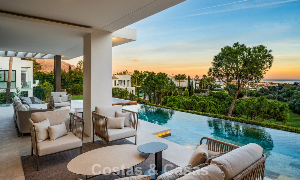 Impressionnante villa de luxe avec vue sur le golf et la mer à vendre à La Quinta, Benahavis - Marbella 790179