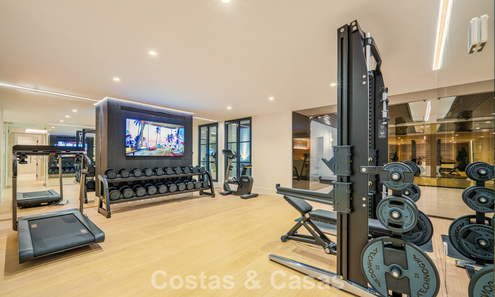 Villa de luxe rénovée de première classe à vendre, dans une communauté privilégiée à La Quinta, Marbella - Benahavis 790211