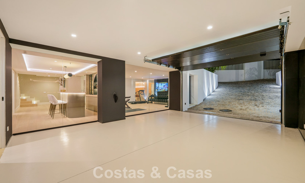 Villa de luxe rénovée de première classe à vendre, dans une communauté privilégiée à La Quinta, Marbella - Benahavis 790214