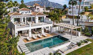 Villa de luxe rénovée de première classe à vendre, dans une communauté privilégiée à La Quinta, Marbella - Benahavis 790216 