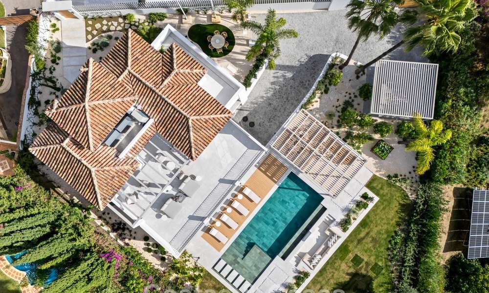 Villa de luxe rénovée de première classe à vendre, dans une communauté privilégiée à La Quinta, Marbella - Benahavis 790217