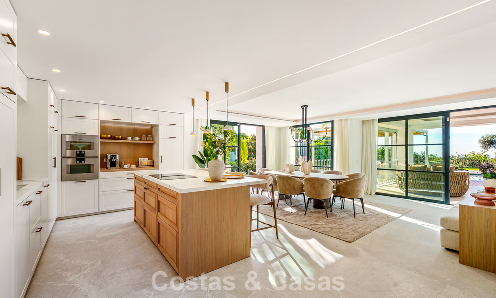 Villa de luxe rénovée de première classe à vendre, dans une communauté privilégiée à La Quinta, Marbella - Benahavis 790222