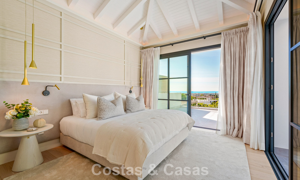 Villa de luxe rénovée de première classe à vendre, dans une communauté privilégiée à La Quinta, Marbella - Benahavis 790227