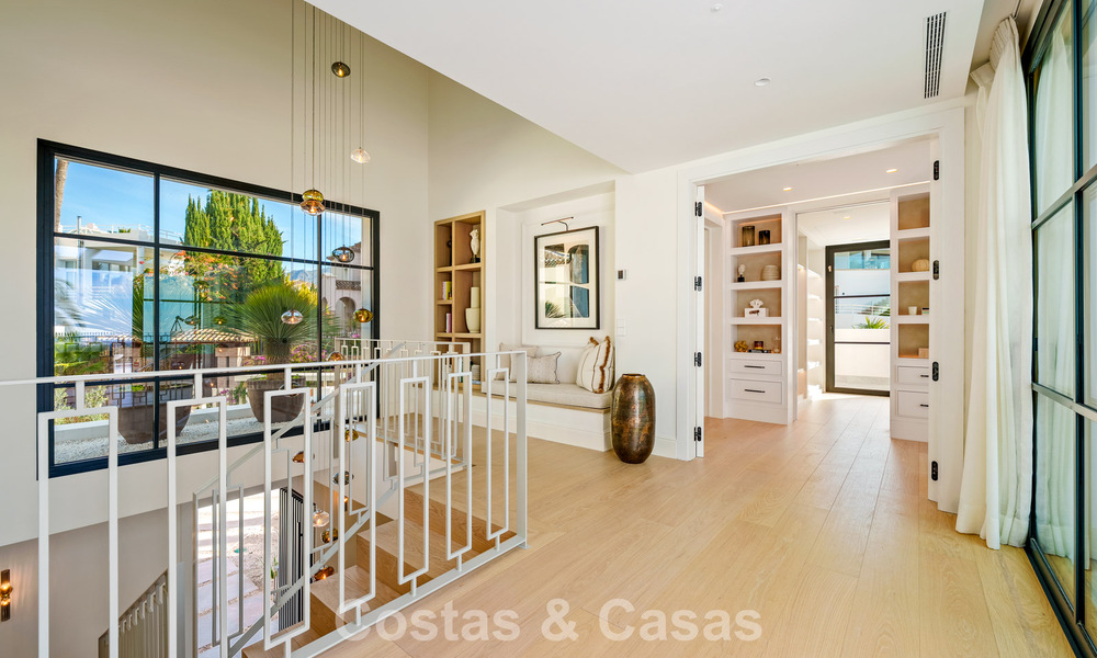 Villa de luxe rénovée de première classe à vendre, dans une communauté privilégiée à La Quinta, Marbella - Benahavis 790233