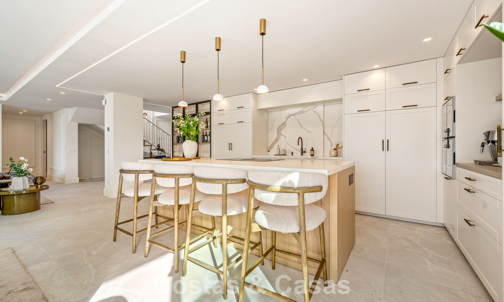 Villa de luxe rénovée de première classe à vendre, dans une communauté privilégiée à La Quinta, Marbella - Benahavis 790239