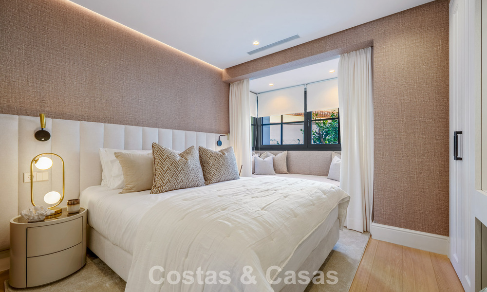 Villa de luxe rénovée de première classe à vendre, dans une communauté privilégiée à La Quinta, Marbella - Benahavis 790244