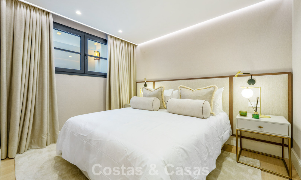 Villa de luxe rénovée de première classe à vendre, dans une communauté privilégiée à La Quinta, Marbella - Benahavis 790253