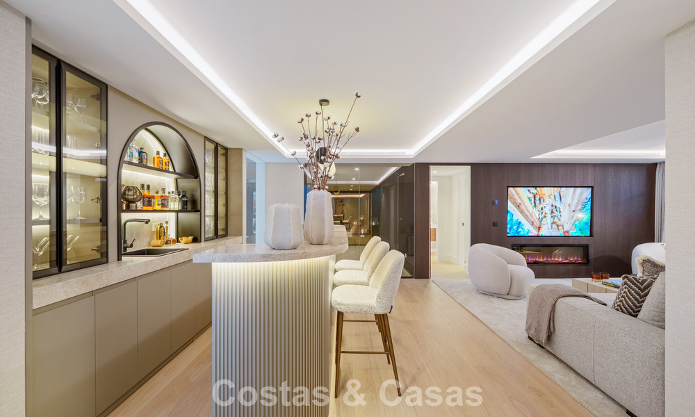 Villa de luxe rénovée de première classe à vendre, dans une communauté privilégiée à La Quinta, Marbella - Benahavis 790259