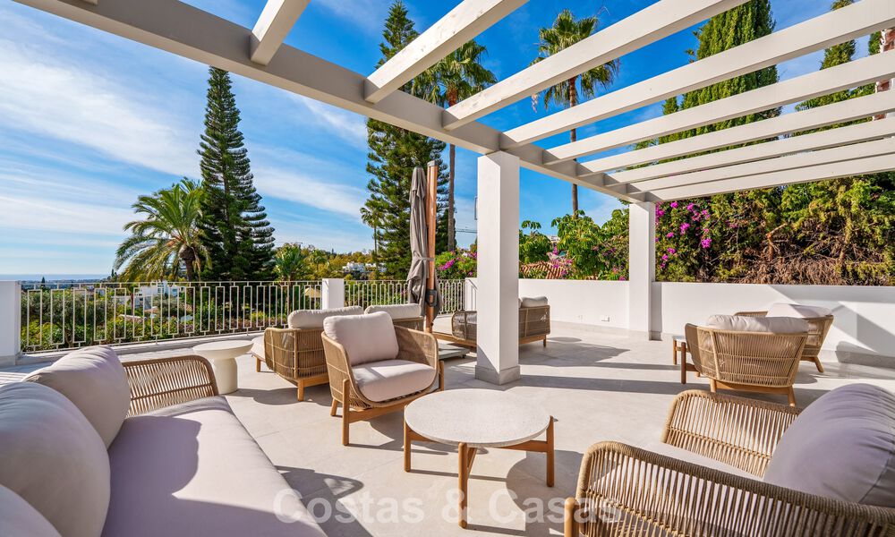 Villa de luxe rénovée de première classe à vendre, dans une communauté privilégiée à La Quinta, Marbella - Benahavis 790262