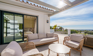 Villa de luxe rénovée de première classe à vendre, dans une communauté privilégiée à La Quinta, Marbella - Benahavis 790263 