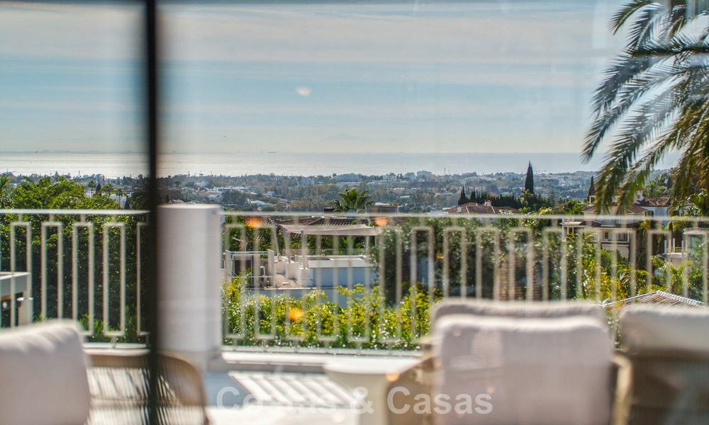 Villa de luxe rénovée de première classe à vendre, dans une communauté privilégiée à La Quinta, Marbella - Benahavis 790264