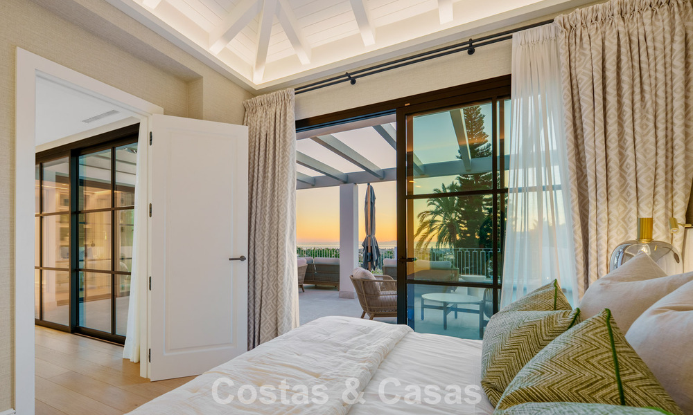 Villa de luxe rénovée de première classe à vendre, dans une communauté privilégiée à La Quinta, Marbella - Benahavis 790265