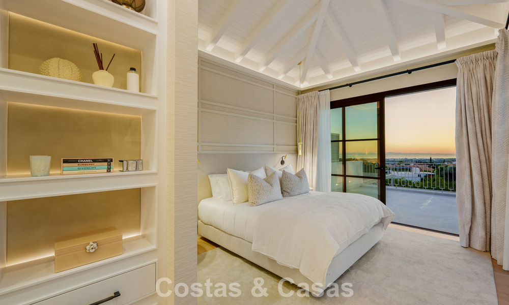 Villa de luxe rénovée de première classe à vendre, dans une communauté privilégiée à La Quinta, Marbella - Benahavis 790268