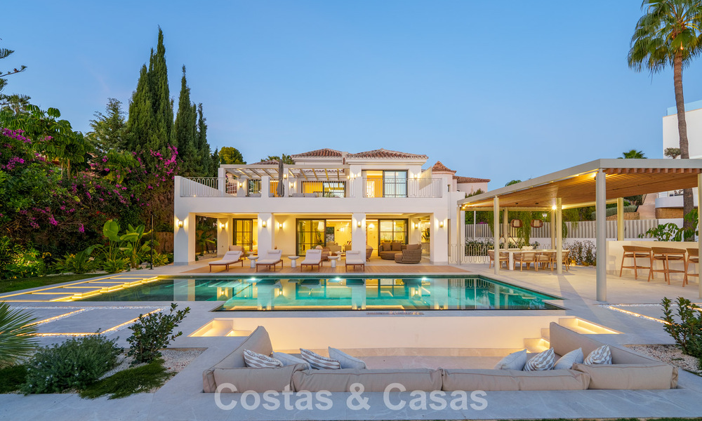 Villa de luxe rénovée de première classe à vendre, dans une communauté privilégiée à La Quinta, Marbella - Benahavis 790276