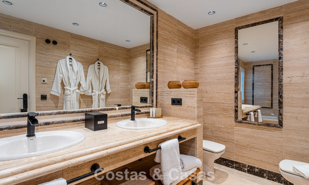 Appartement rénové de manière moderne à vendre dans un magnifique complexe de Sierra Blanca sur le Golden Mile de Marbella 790300