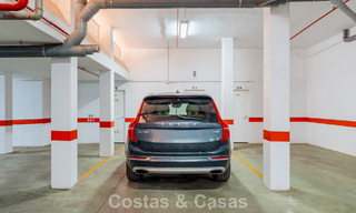 Appartement rénové de manière moderne à vendre dans un magnifique complexe de Sierra Blanca sur le Golden Mile de Marbella 790301 