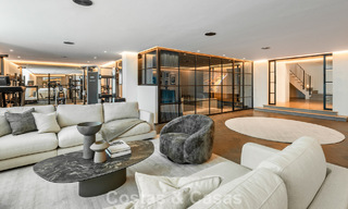 Villa de luxe méditerranéenne à l’architecture classique à vendre avec vue sur la mer au Marbella Club Resort à Benahavís 790372 