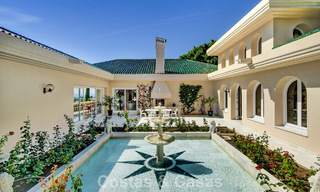 Domaine de style palais à l’architecture classique à vendre dans l’est de Marbella 790437 