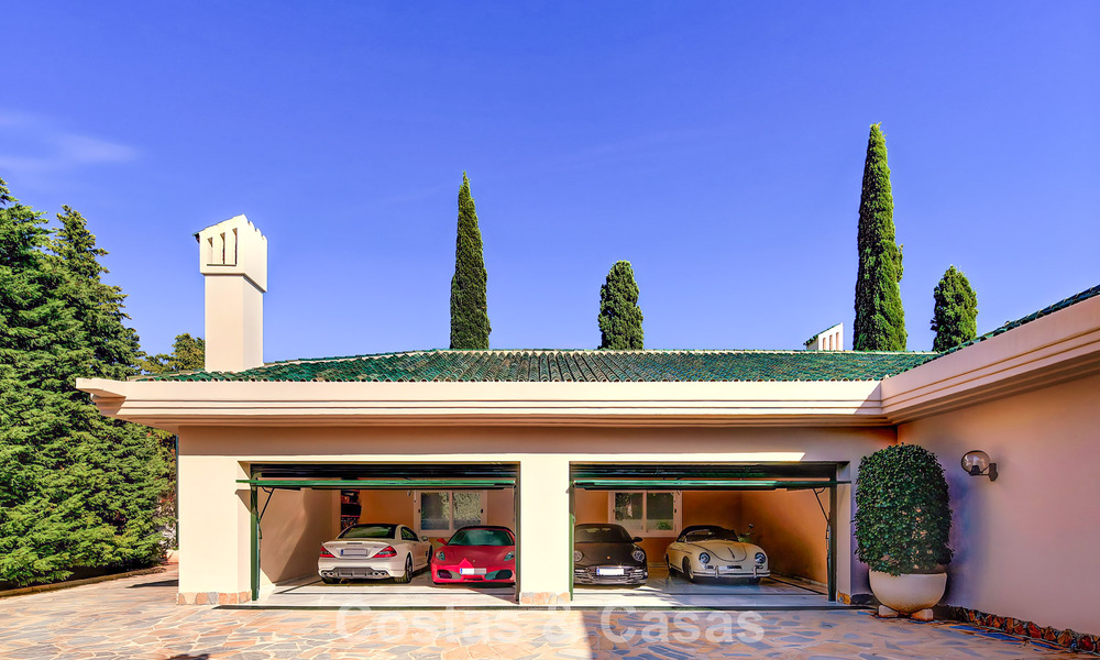 Domaine de style palais à l’architecture classique à vendre dans l’est de Marbella 790443