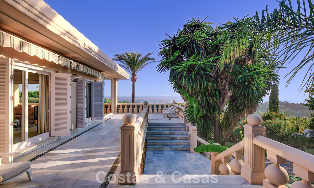 Domaine de style palais à l’architecture classique à vendre dans l’est de Marbella 790448