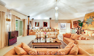 Domaine de style palais à l’architecture classique à vendre dans l’est de Marbella 790455 