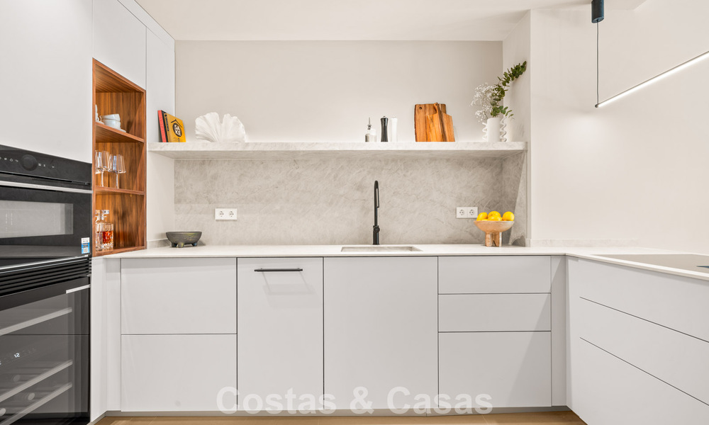 Appartement duplex contemporain rénové, à vendre avec vue sur les terrains de golf à La Quinta, Marbella - Benahavís 790462