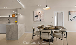 Appartement duplex contemporain rénové, à vendre avec vue sur les terrains de golf à La Quinta, Marbella - Benahavís 790470 