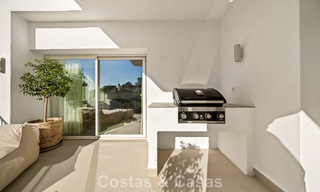 Appartement duplex contemporain rénové, à vendre avec vue sur les terrains de golf à La Quinta, Marbella - Benahavís 790476 