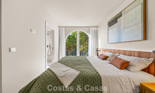 Appartement duplex contemporain rénové, à vendre avec vue sur les terrains de golf à La Quinta, Marbella - Benahavís 790477 