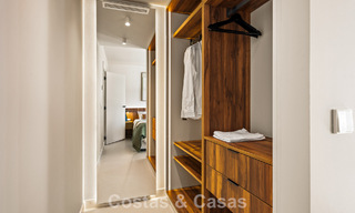 Appartement duplex contemporain rénové, à vendre avec vue sur les terrains de golf à La Quinta, Marbella - Benahavís 790479 