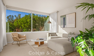 Appartement duplex contemporain rénové, à vendre avec vue sur les terrains de golf à La Quinta, Marbella - Benahavís 790491 