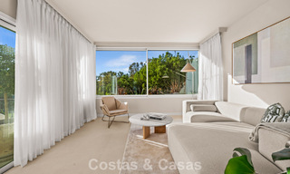 Appartement duplex contemporain rénové, à vendre avec vue sur les terrains de golf à La Quinta, Marbella - Benahavís 790494 