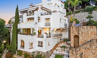 Appartement duplex contemporain rénové, à vendre avec vue sur les terrains de golf à La Quinta, Marbella - Benahavís 790502 