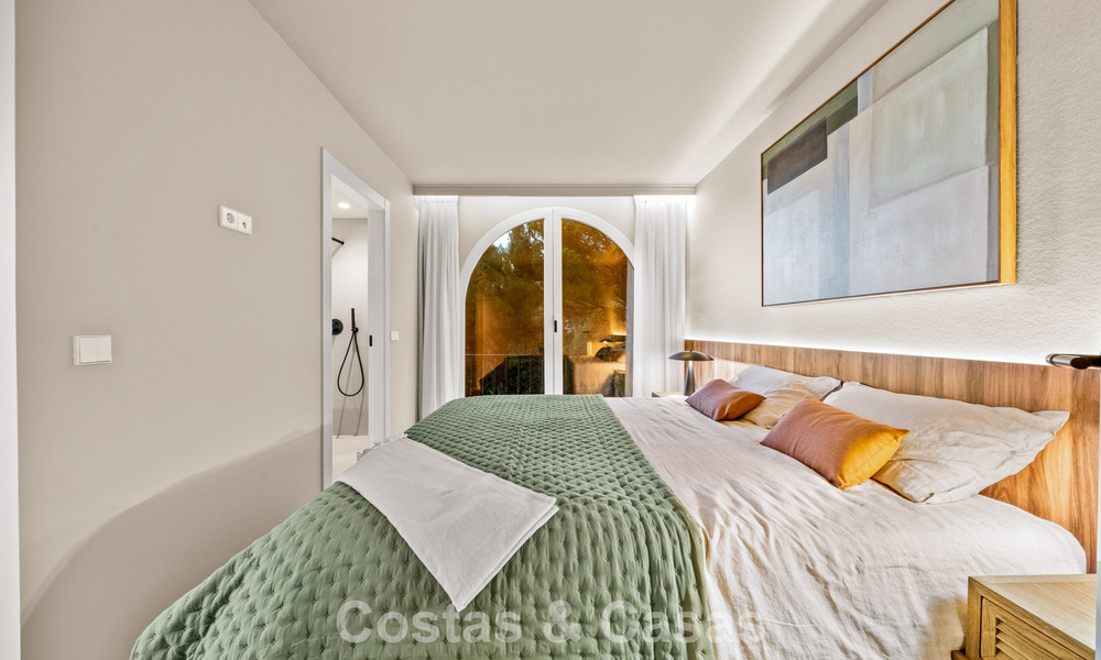 Appartement duplex contemporain rénové, à vendre avec vue sur les terrains de golf à La Quinta, Marbella - Benahavís 790509