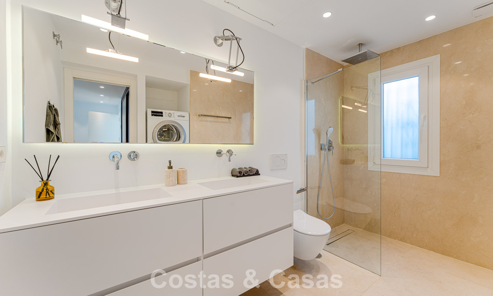 Penthouse duplex spacieux et rénové à quelques pas de la plage à San Pedro, Marbella 790538