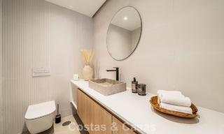 Villa de style méditerranéen moderne à vendre à quelques minutes à pied de la plage et du centre de San Pedro, Marbella 790557 